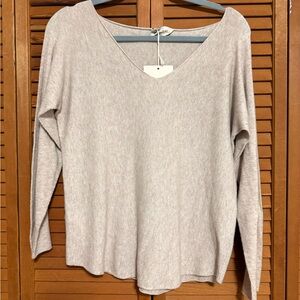 Elegant Cream V-Neck Women's Top